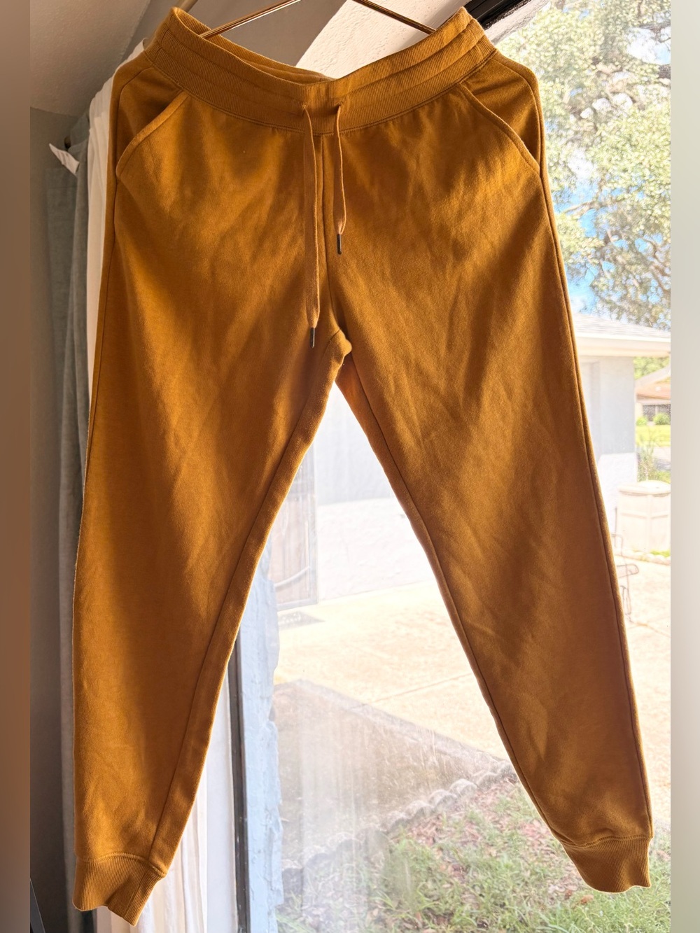 Old Navy Mustard Jogger Sweatpants with Drawstring and Pockets